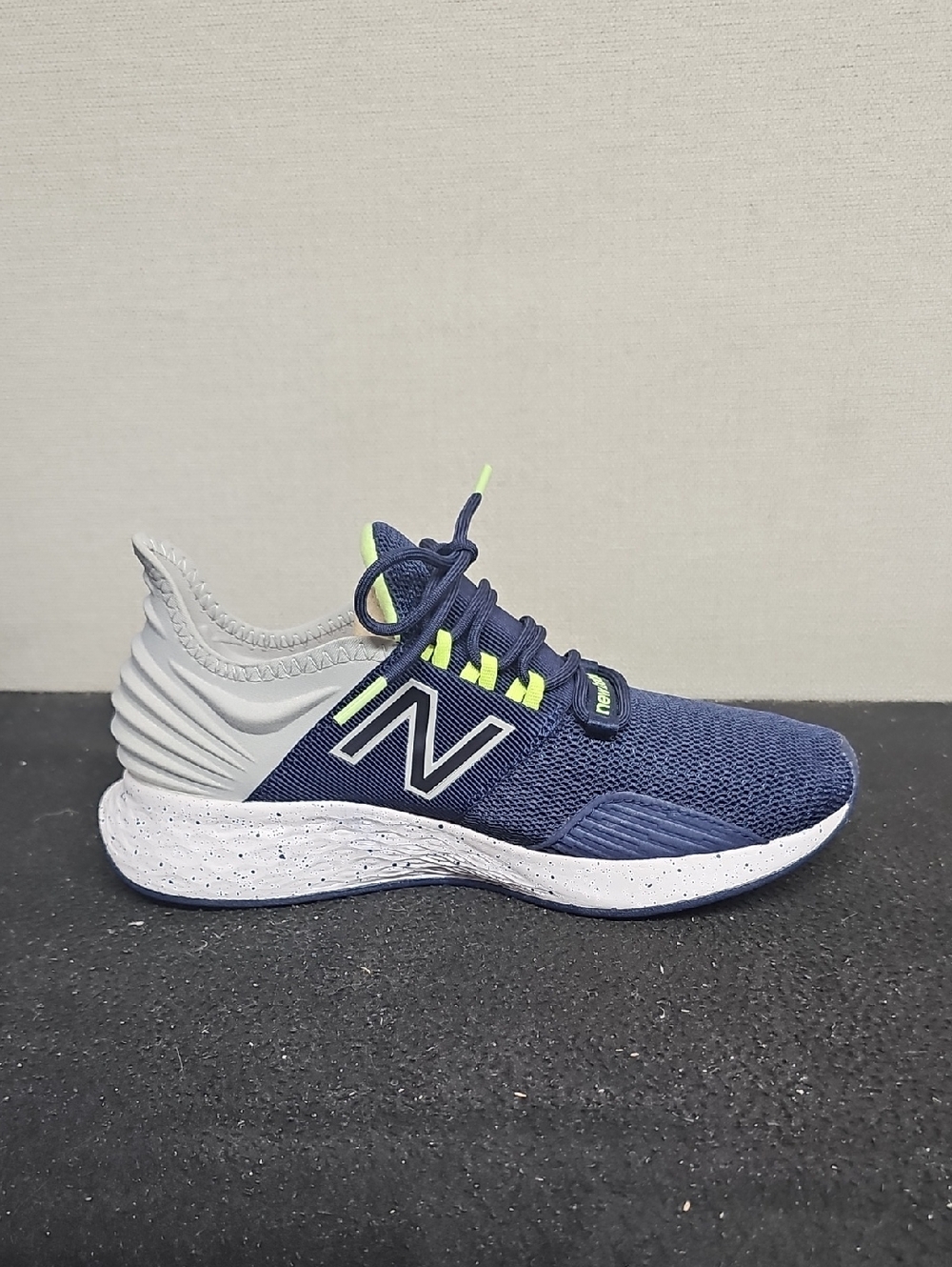 NEW BALANCE FRESH FOAM ROAV WOMENS SNEAKERS BFPM-05-118 - Picture 8 of 10